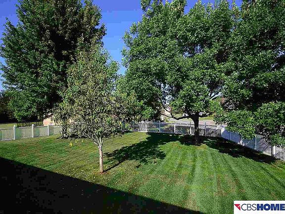 5th image of 7602 S 164th Cir