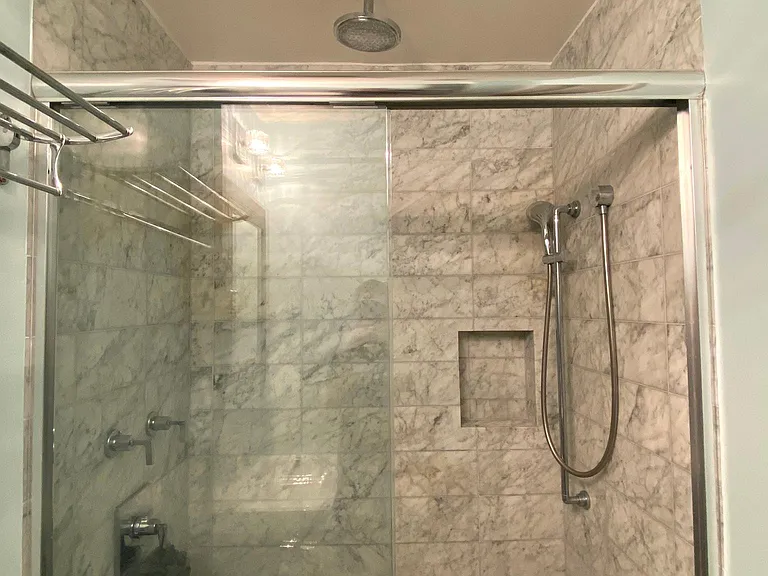 637 Powell St #102 — Photo 20