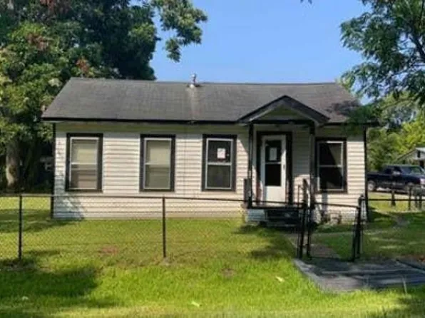 3904 Lincoln Rd, Alexandria, LA 71302