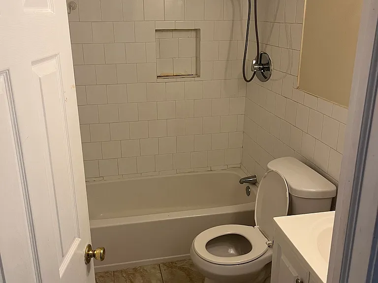 27 Gillen Ave #104C — Photo 5