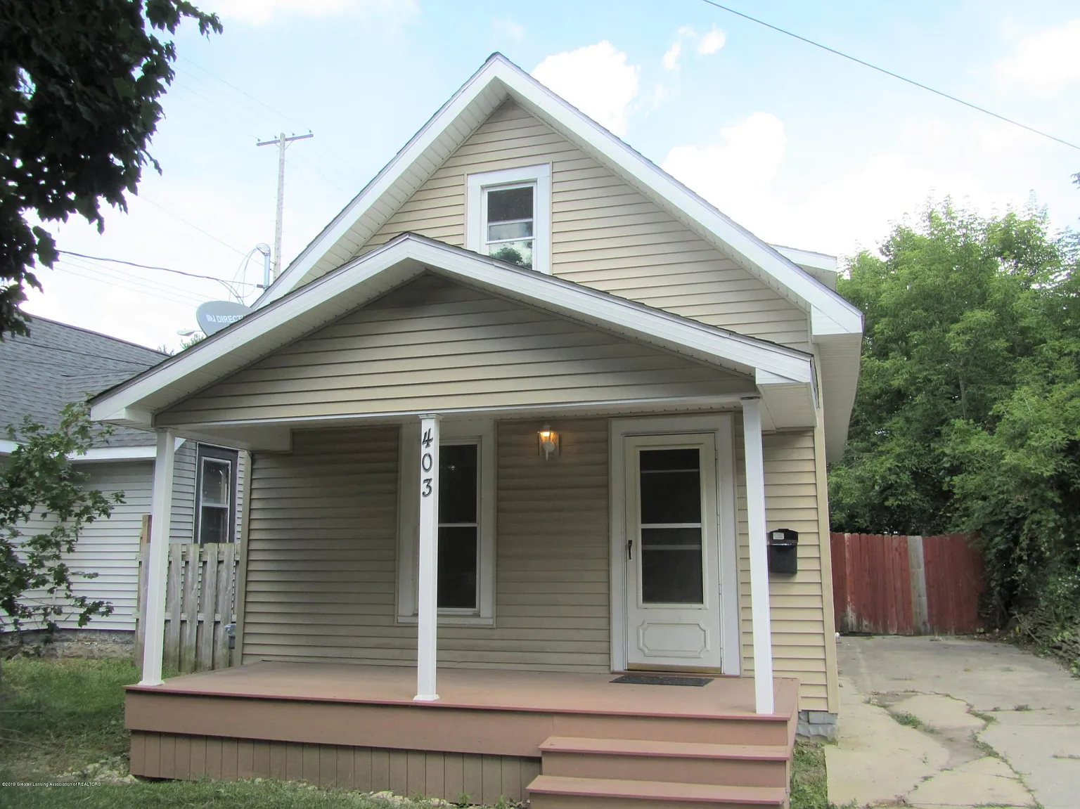 403 S Francis Ave photo 1