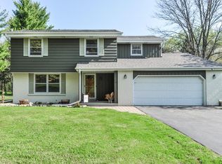 N9W31440 Concord Ln, Delafield, WI 53018