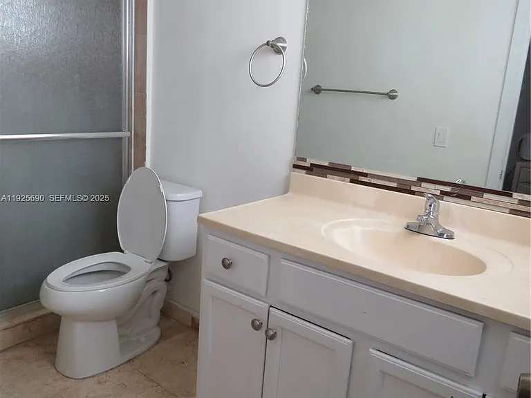 11840 NE 19th Dr #26 — Photo 13
