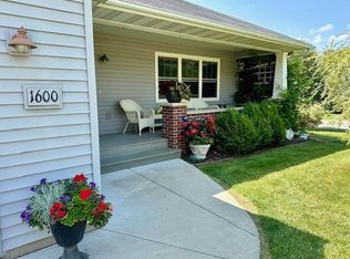 1600 Berry Hill Ct, Baraboo, WI 53913