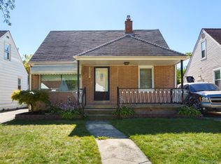 14652 Agnes Ave, Eastpointe, MI 48021