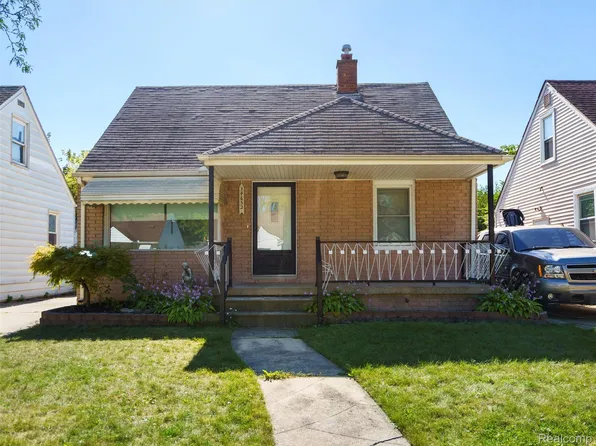 14652 Agnes Ave, Eastpointe, MI 48021