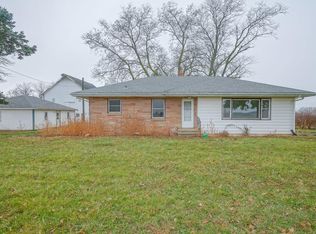 2610 S Klinger Rd, Pecatonica, IL 61063