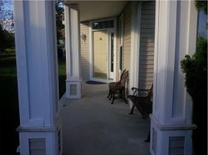 2nd image of 10 Swan Lake Ct