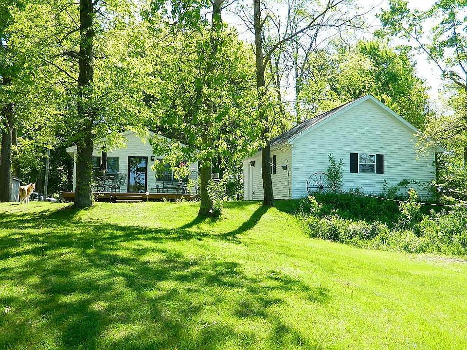 1st image of 398 Marina Dr