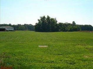 608 Walker Rd, Troy, MO 63379