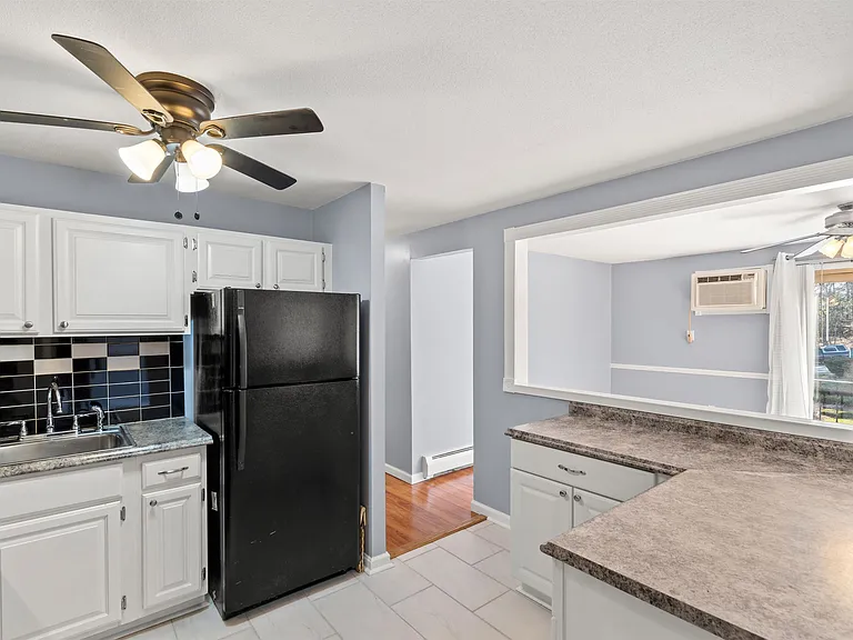 132 English Village Rd #304 — Photo 12