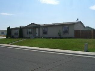 1302 SW Debra Ct, Hermiston, OR 97838