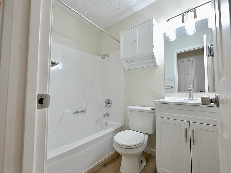 210 W William Cannon Dr #B — Photo 11
