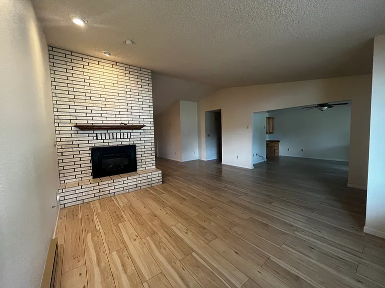 130 Centennial Ln — Photo 24
