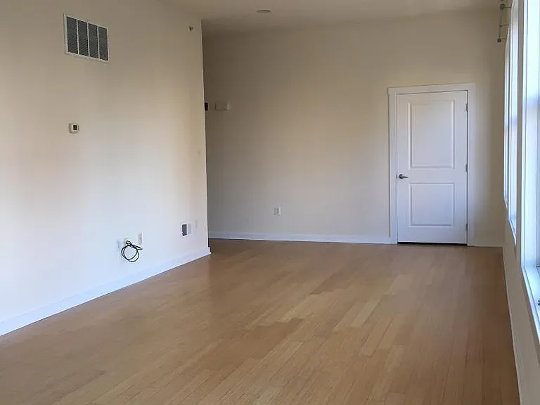 2146 E Susquehanna Ave #2 — Photo 5