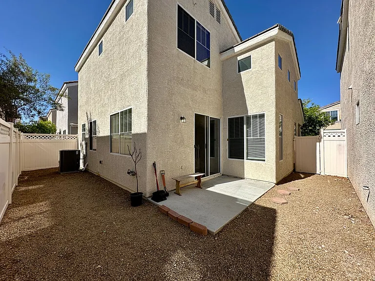 7536 French Springs St — Photo 19