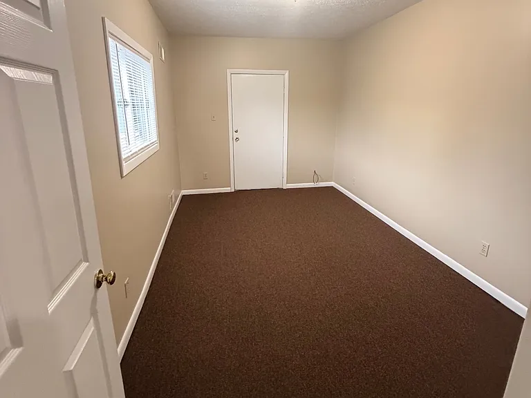 2219 Spring St #2 — Photo 11
