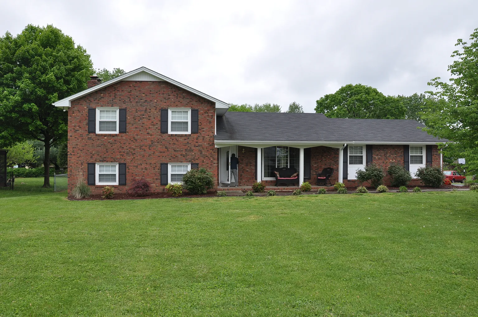 1714 Erin Way photo 1