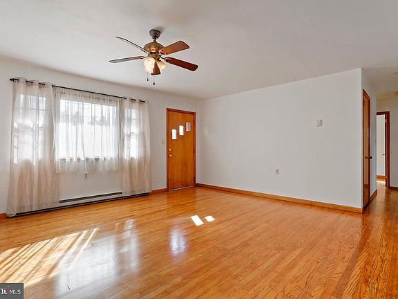 3rd image of 1236 Sollenberger Rd