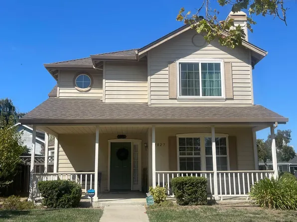 1827 Coventry St, Salinas, CA 93906