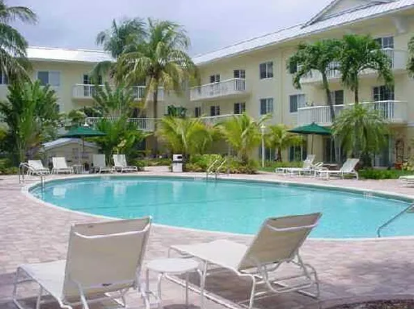1515 E Broward Blvd APT 221, Fort Lauderdale, FL 33301