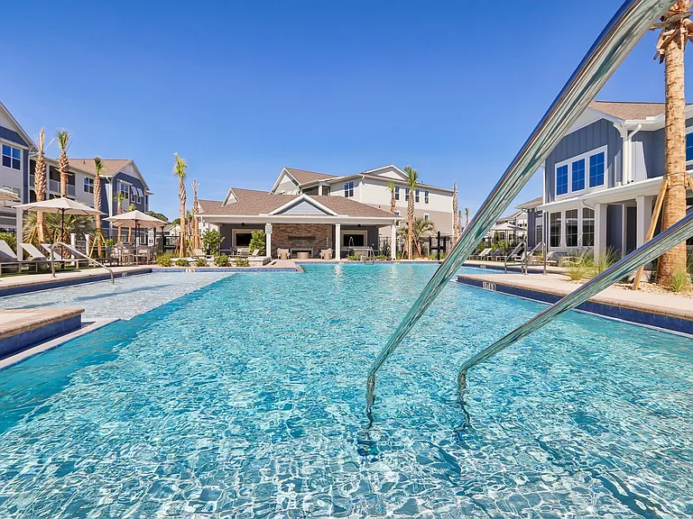 Velara Luxury Apartments — Photo 19