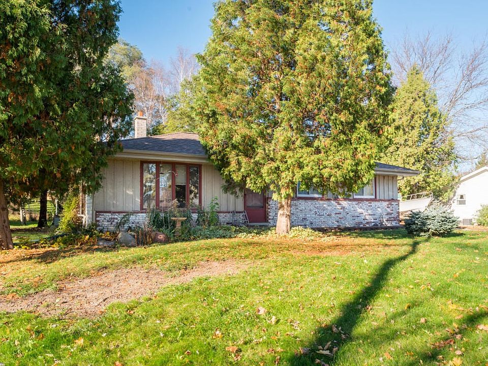349 Claremont-2