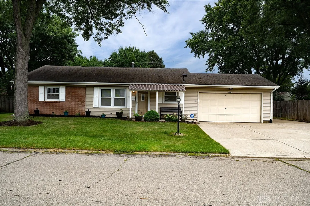 5907 Homedale St photo 1