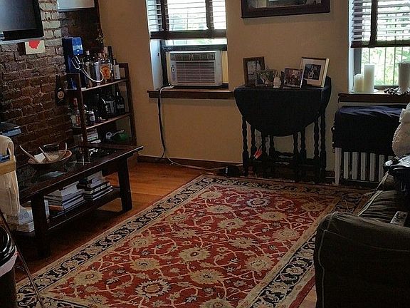 2nd image of 211 E 11th St APT 20