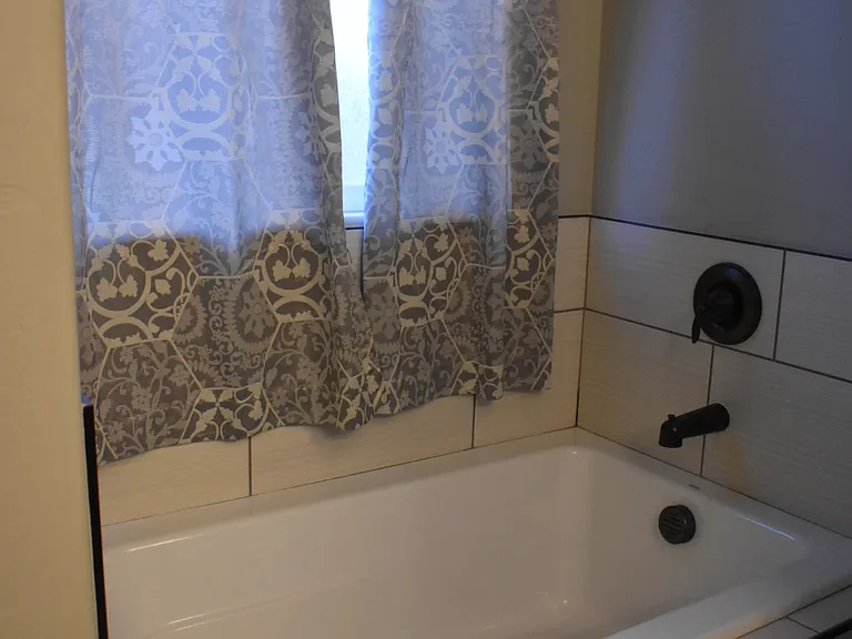 2477 Apex Ave — Photo 23