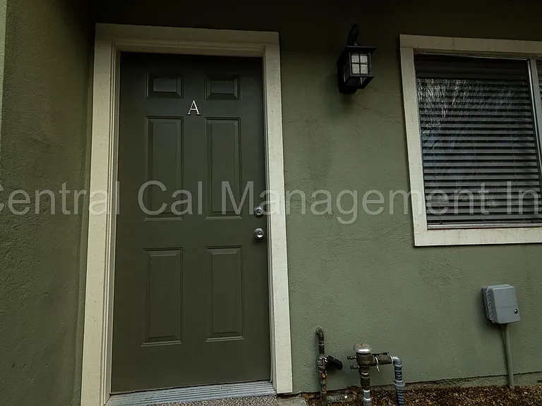 930 Day Ave. — Photo 3