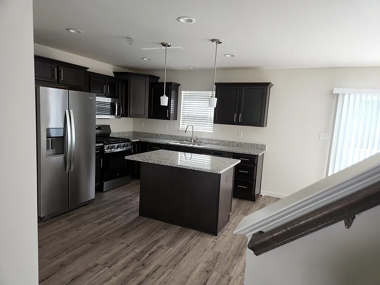 135 Copperleaf Dr — Photo 1