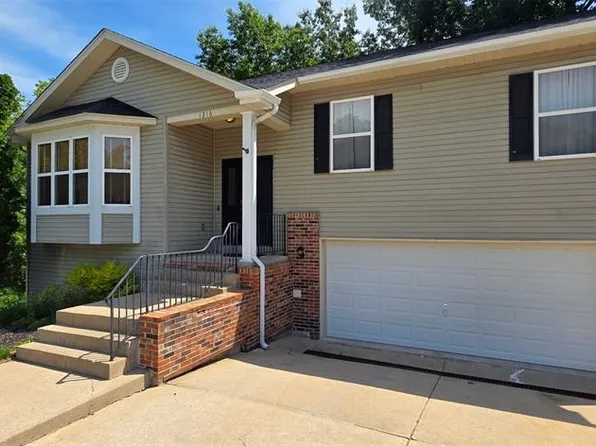 1216 Flagstone Ter, Lake Saint Louis, MO 63367