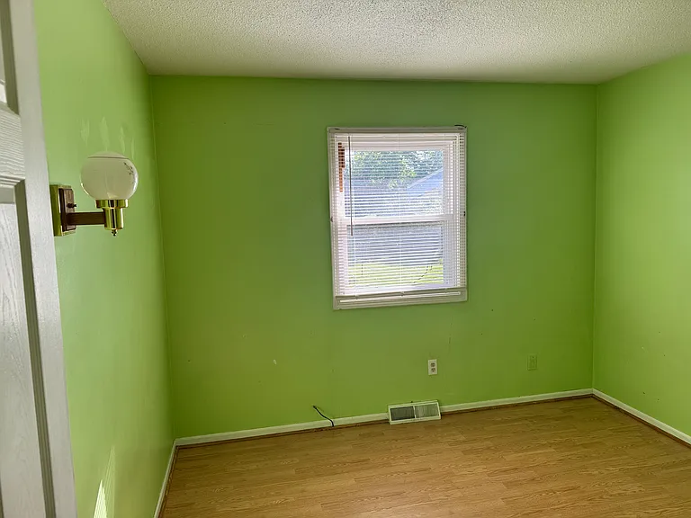 4260 Norman Dr SE — Photo 12