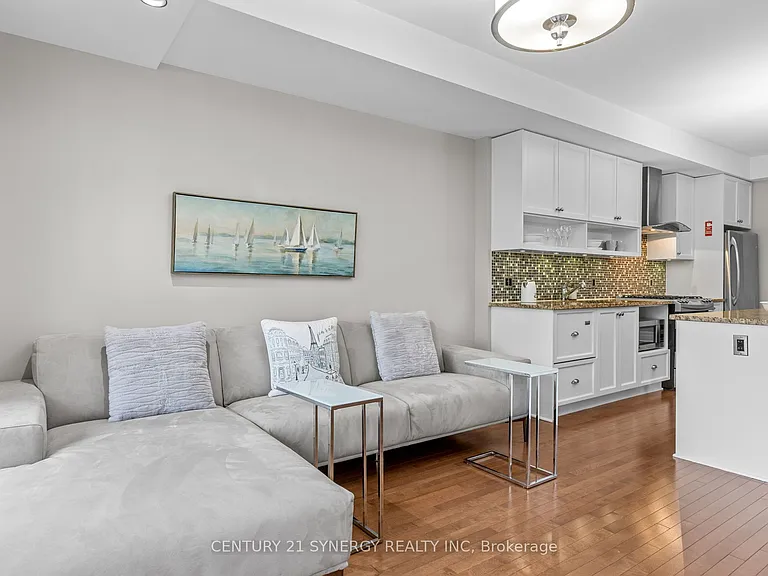 808 Bronson Ave #312 — Photo 12
