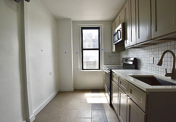2nd image of 50 Vermilyea Ave #25