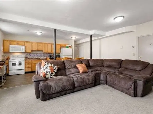 115 Salem St, Lowell, MA 01854