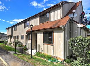 93 Dorchester Ct #93, Beacon Falls, CT 06403