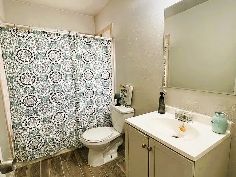 1304 SW 95th St — Photo 11