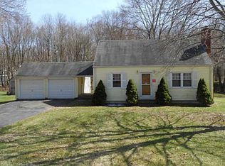 38 Campmeeting Rd, Manchester, CT 06040