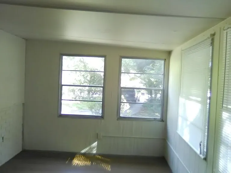715 N Sparkman Ave — Photo 16