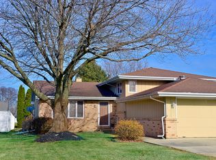 902 W McKinley Rd, Ottawa, IL 61350