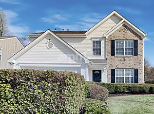 6616 Centerline Dr, Charlotte, NC 28278