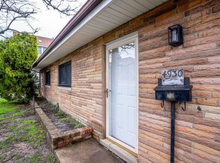 4930 19th St N, Arlington, VA 22207