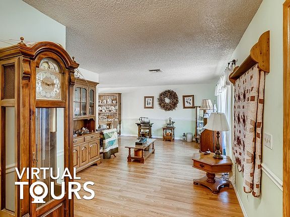 4th image of 2877 Bridlewood Dr