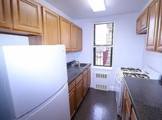 86-91 208th St FLOOR 2, Queens Village, NY 11427