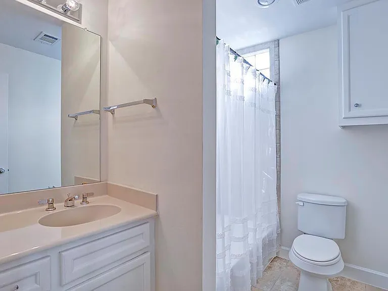 648 Westcross St #303 — Photo 12