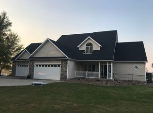 10901 NE 117th Ct, Maxwell, IA 50161