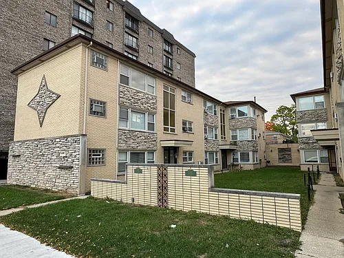2312 N Harlem Ave #2W Photo 1