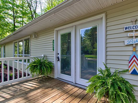 3rd image of 7851 E Hidden Cove Ln